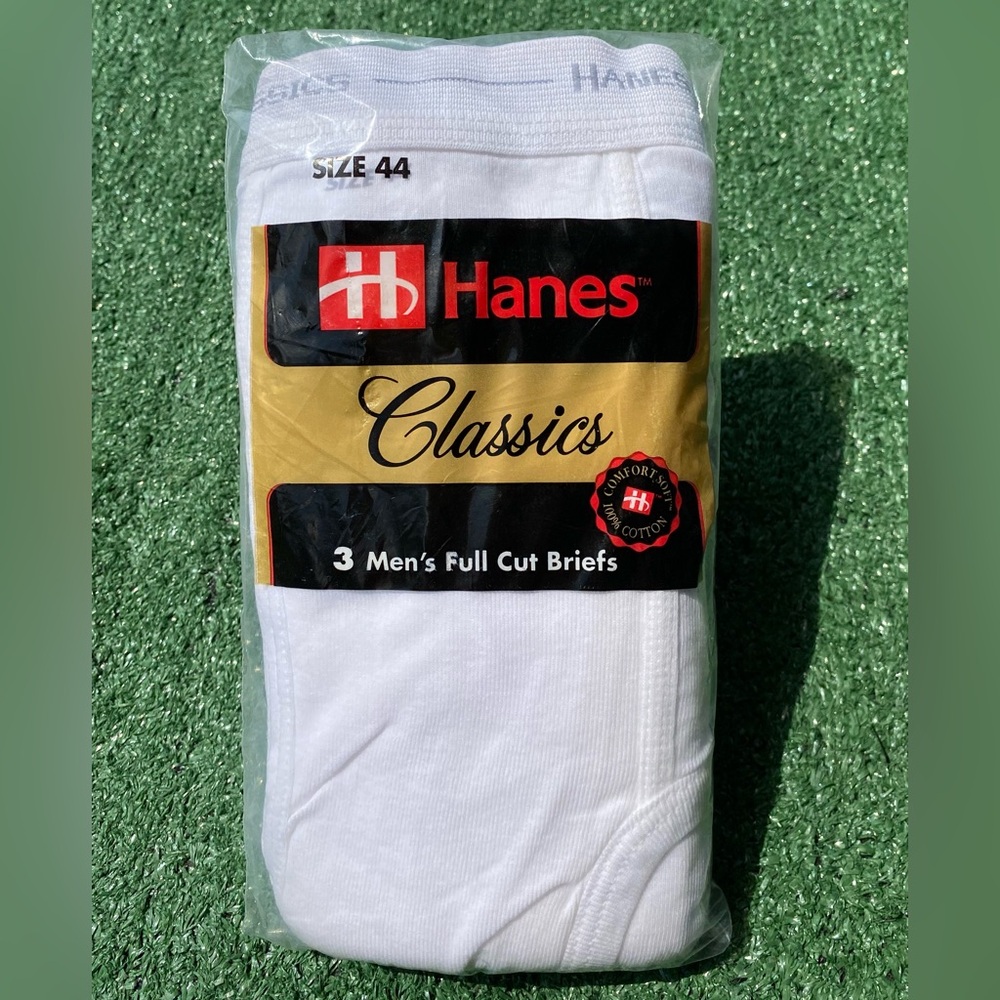 New Vintage 90’s Hanes Classics 3 Pair Full Cut White Briefs Style-7760 Size 44